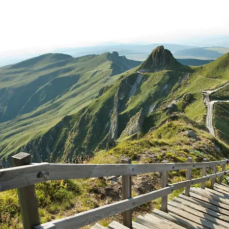 Le Mont-dore, T3 Renove Avec Jardin Prive Et Parking, Acces Wifi Le Mont-Dore