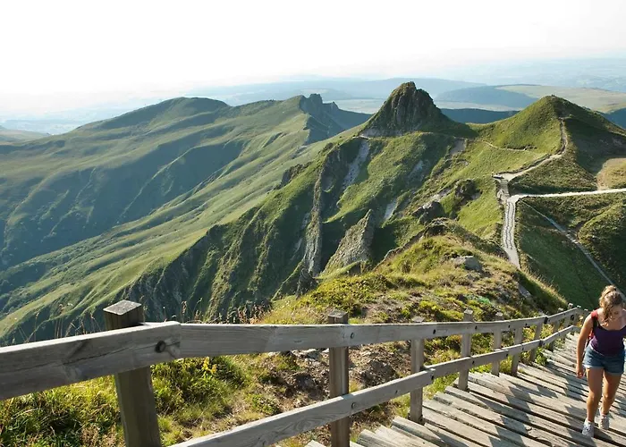 Le Mont-dore, T3 Rénové Avec Jardin Privé Et Parking, Accès Wifi - Fr-1-608-37 Le Mont-Dore